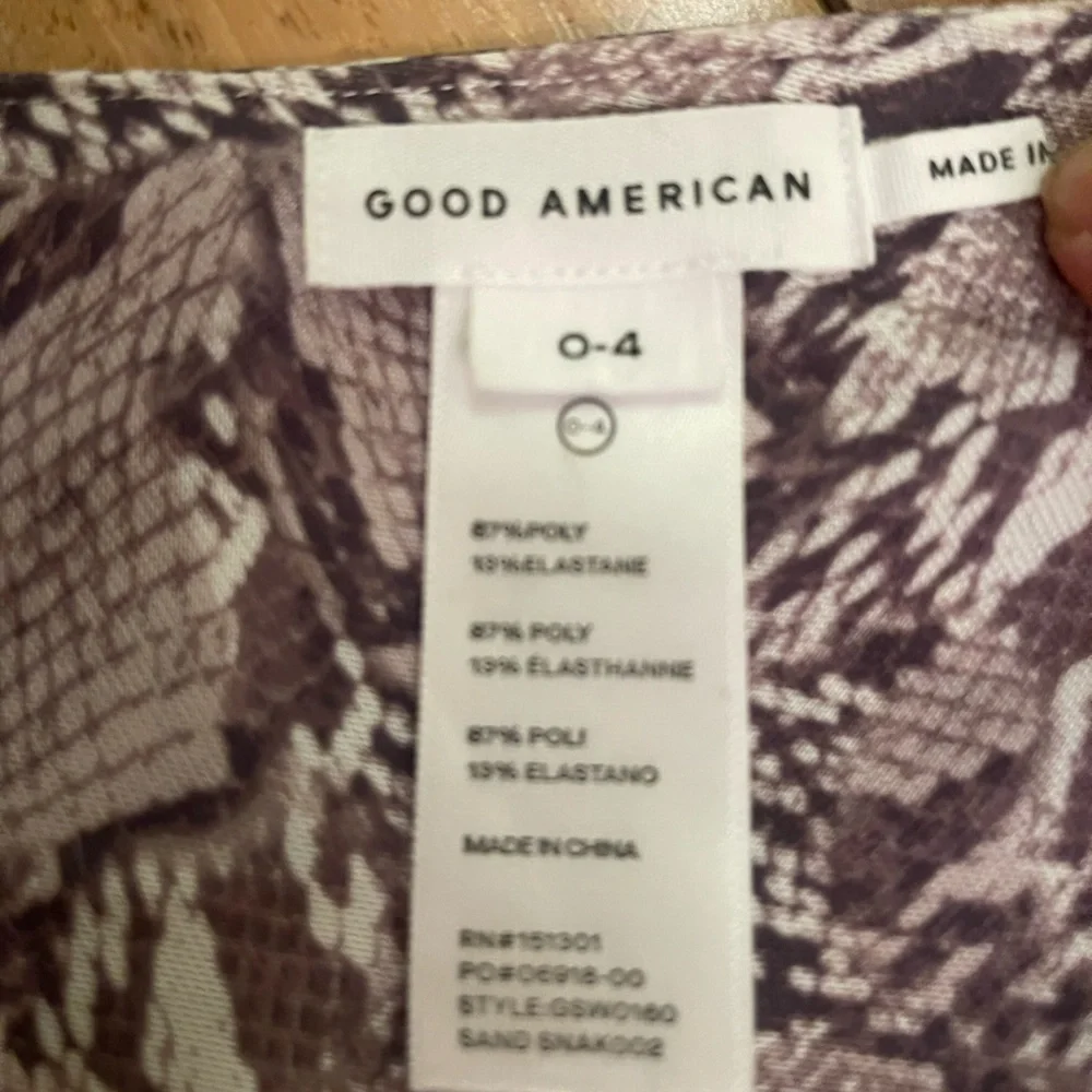 Good American Snakeskin Print beach/Pool Wrap Skirt Sz 0–4 Gray Taupe Tie Waist - Picture 4 of 8